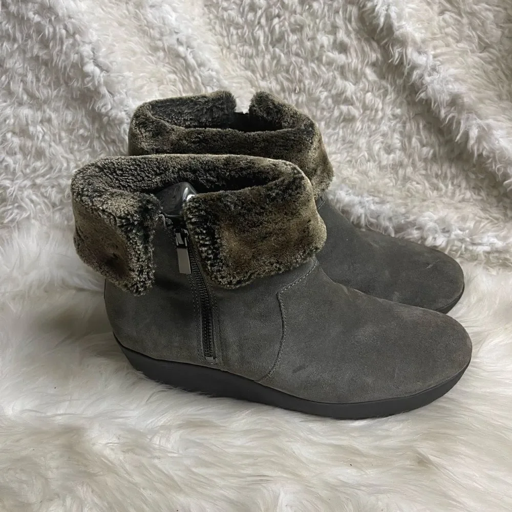 Easy Spirit leather suede gray ankle wedge Boots with faux fur accents size 12M